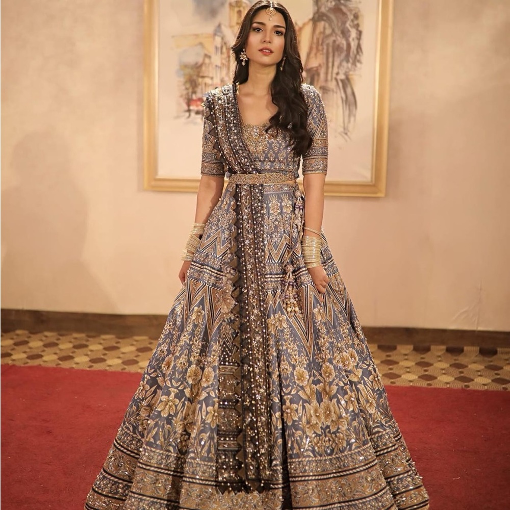 Gorgeous Nomi Ansari Designer Lengha